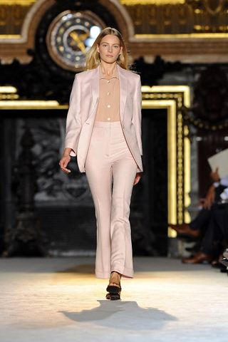 Illustration for article titled Stella McCartney's Collection Is Straight-Up Beautiful